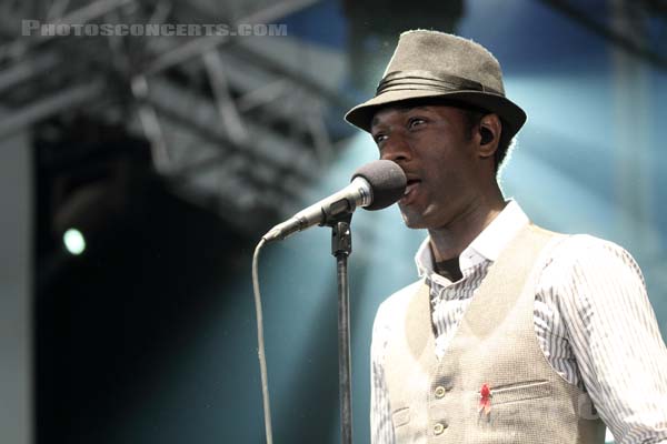 ALOE BLACC - 2011-06-26 - PARIS - Hippodrome de Longchamp - 